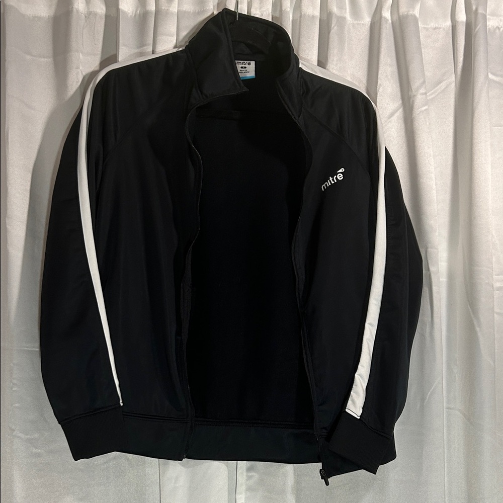 Mitre Black and White Women's Windbreaker